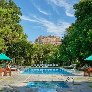 Hotel Sigiriya מלון